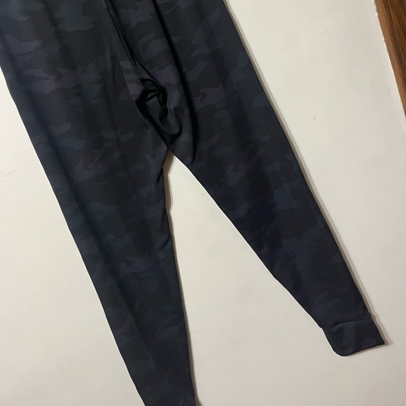 PINK Active Jogger - Picture 4 of 8